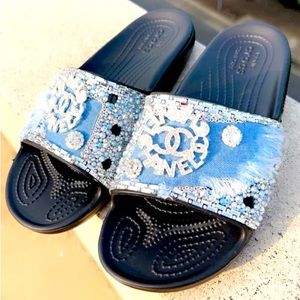 Bling Classic Croc Slides!! Women’s size 7